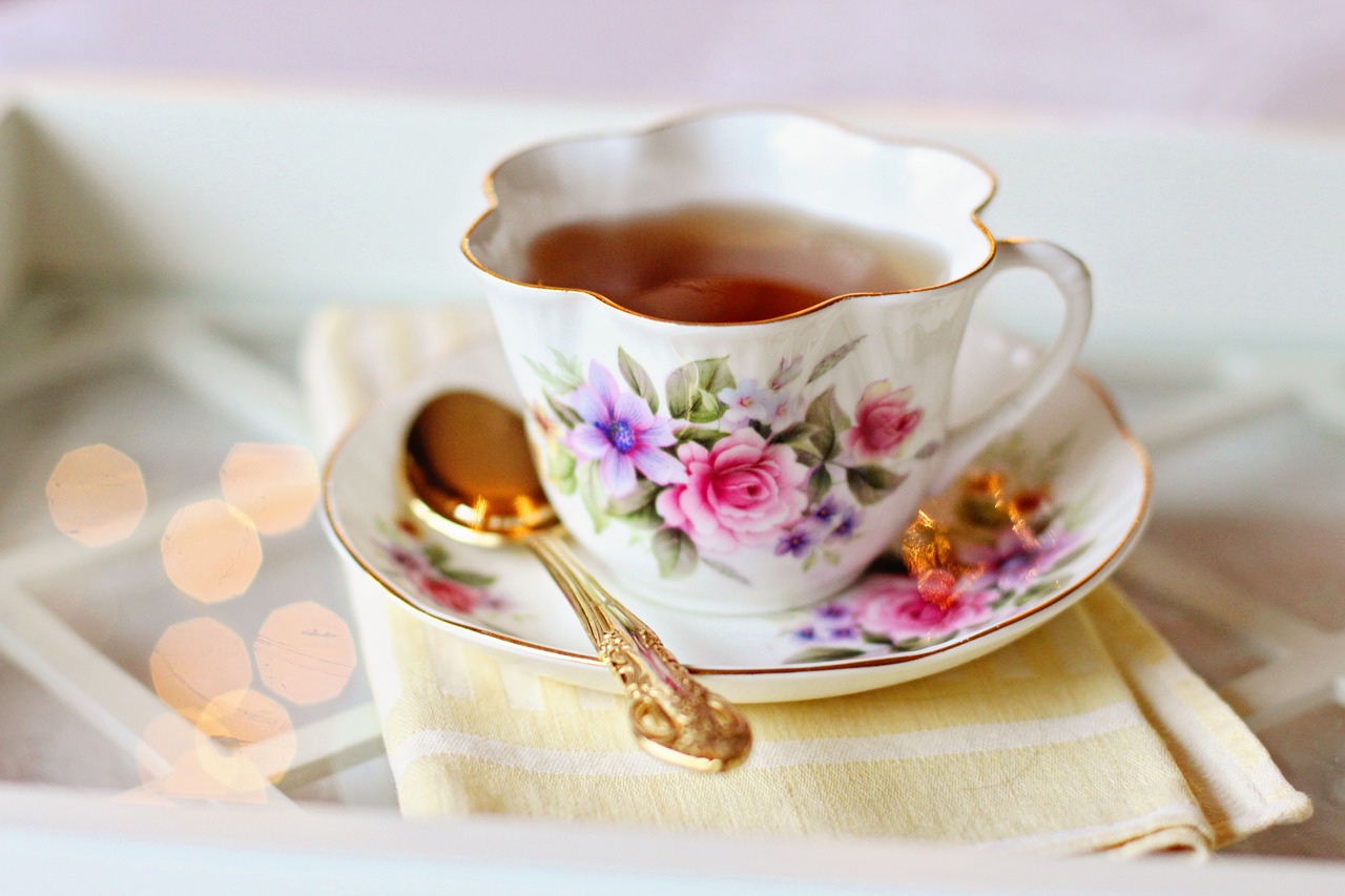 Buzzfeed’s Take on Making Proper British Tea